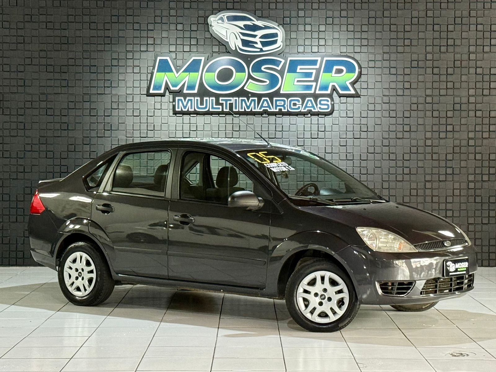 Fiesta Sedan 1.6 2005 COMPLETO